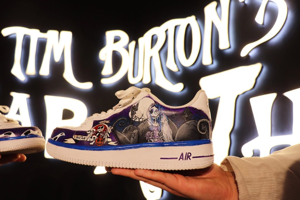 Chaussures Air Force 1 customisées thème Tim Burton