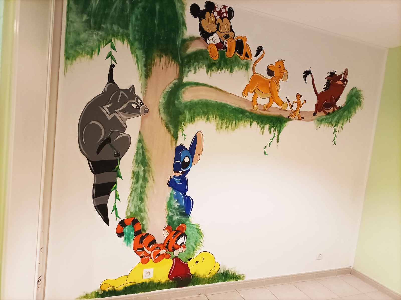 Fresque murale chambre d'enfant thème dessin animé
